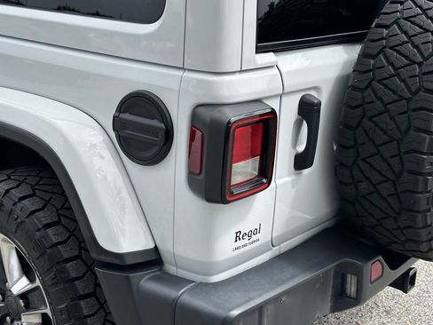 Used 2020 Jeep Wrangler Unlimited Sahara AWD/4WD image 10
