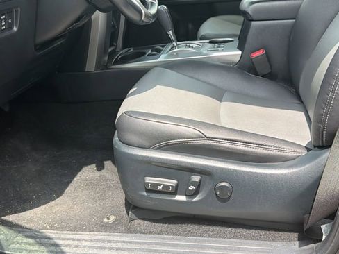 Used 2023 Toyota 4Runner SR5 Premium w/ Moonroof Package image 7