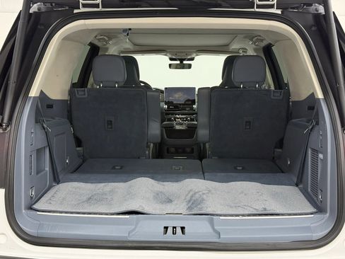 Used 2022 Lincoln Navigator Black Label AWD/4WD image 35