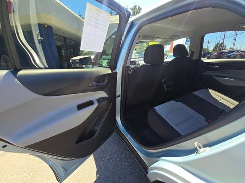 Used 2022 Chevrolet Equinox LT FWD image 15