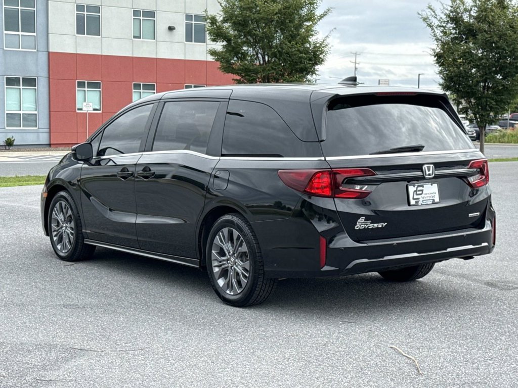 Used 2025 Honda Odyssey Touring image 27