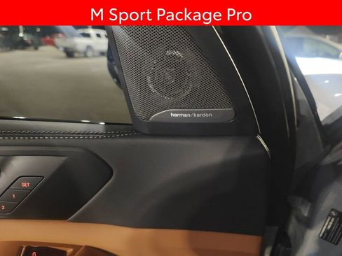 Used 2025 BMW X5 xDrive40i w/ M Sport Package image 6