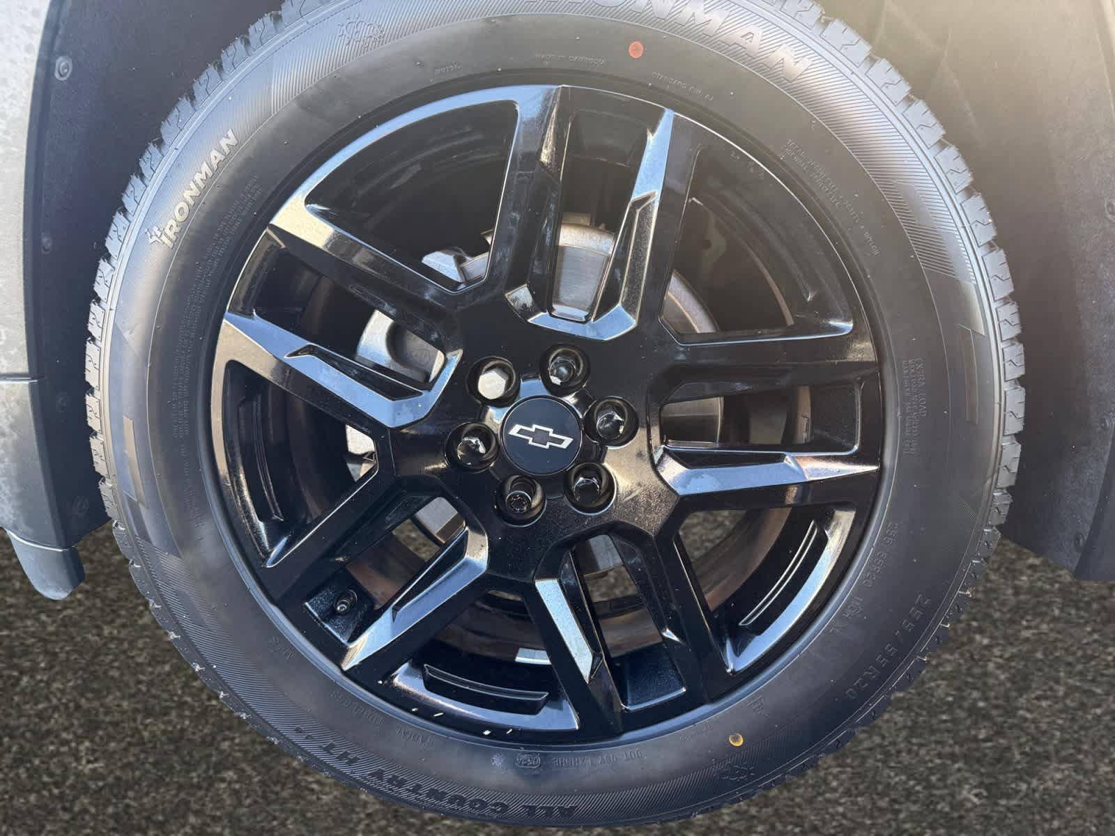 Used 2020 Chevrolet Traverse LT FWD image 14