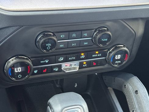 New 2026 Ford Bronco Outer Banks w/ Sasquatch Package AWD/4WD image 21