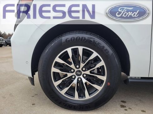 Used 2025 Ford Expedition Max Platinum image 8