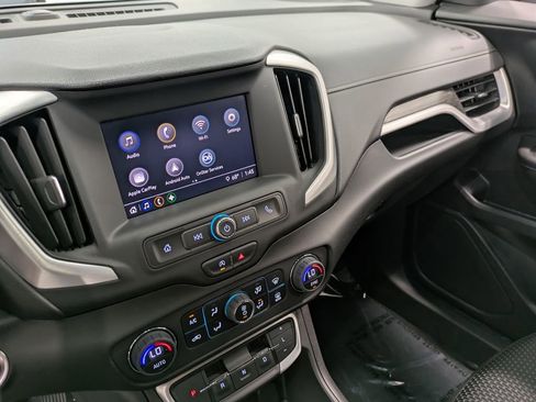 Used 2024 GMC Terrain SLE w/ Driver Convenience Package AWD/4WD image 11