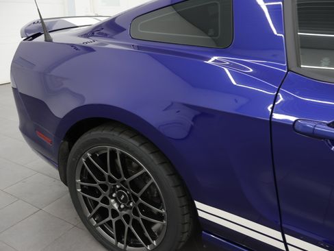 Used 2013 Ford Mustang Shelby GT500 RWD image 26