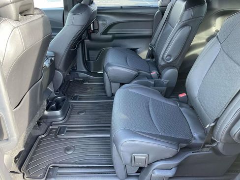 New 2026 Toyota Sienna Limited image 21