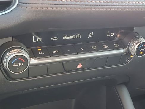 Used 2025 MAZDA MAZDA3 s Sport image 18