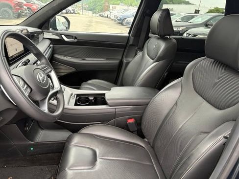 Used 2025 Hyundai Palisade Calligraphy AWD/4WD image 9