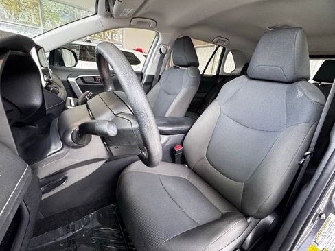 Certified 2025 Toyota RAV4 LE image 22