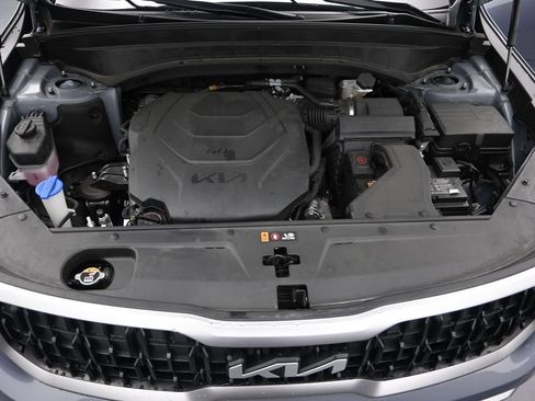Used 2025 Kia Telluride EX FWD image 17
