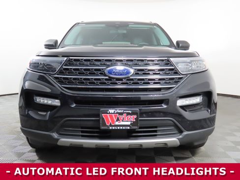 Used 2023 Ford Explorer XLT w/ Equipment Group 202A image 2
