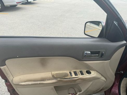 Used 2007 Ford Fusion SEL FWD image 9