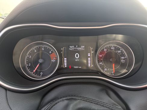 Used 2020 Jeep Cherokee Latitude Plus FWD image 14