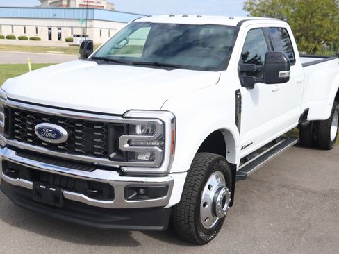 Used 2025 Ford F450 Lariat image 24