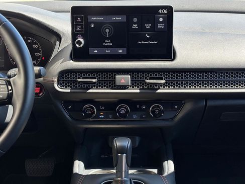 Certified 2027 Honda HR-V Sport image 18
