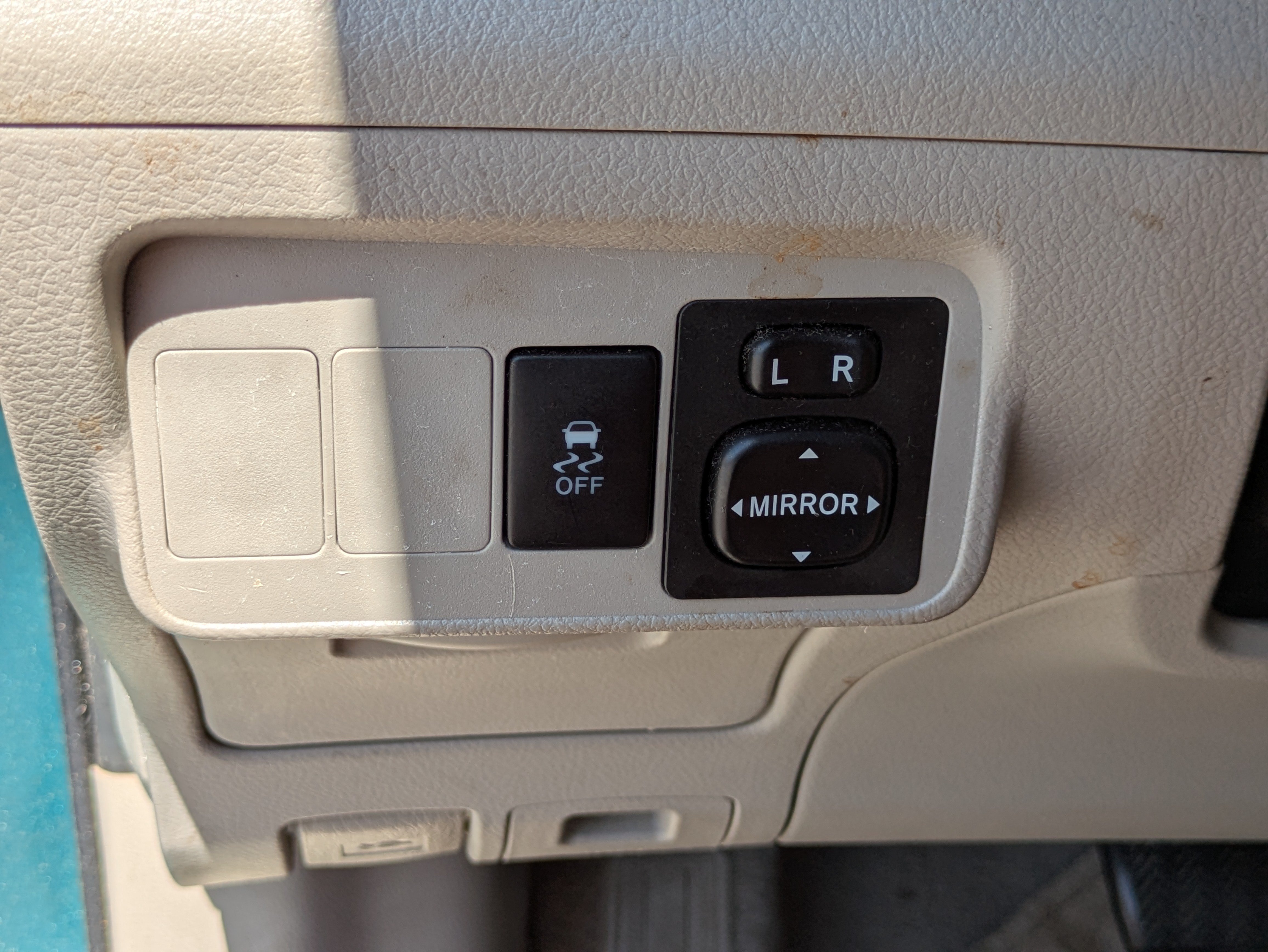 Used 2010 Toyota Corolla LE w/ LE EVP Pkg #1 FWD image 25