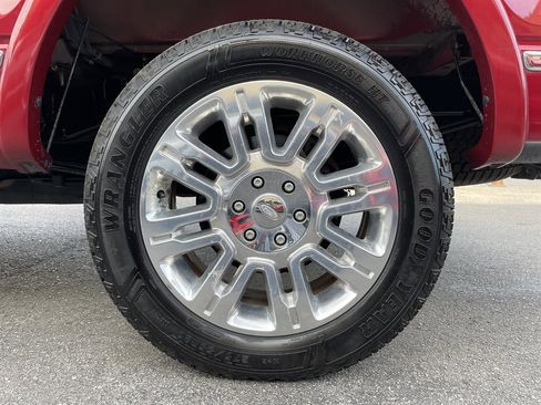 Used 2013 Ford F150 Platinum image 35