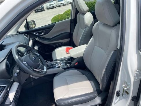 Used 2023 Subaru Forester Limited AWD/4WD image 9