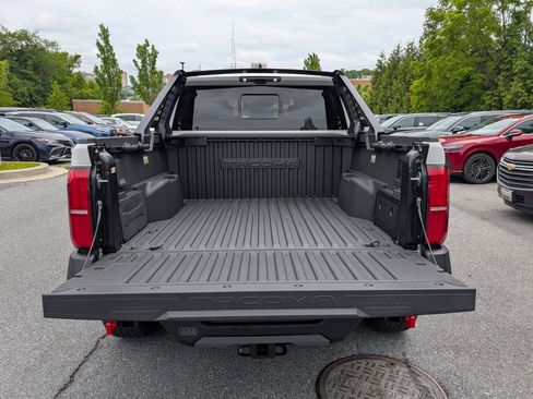 Used 2024 Toyota Tacoma 4x4 Double Cab Hybrid image 14