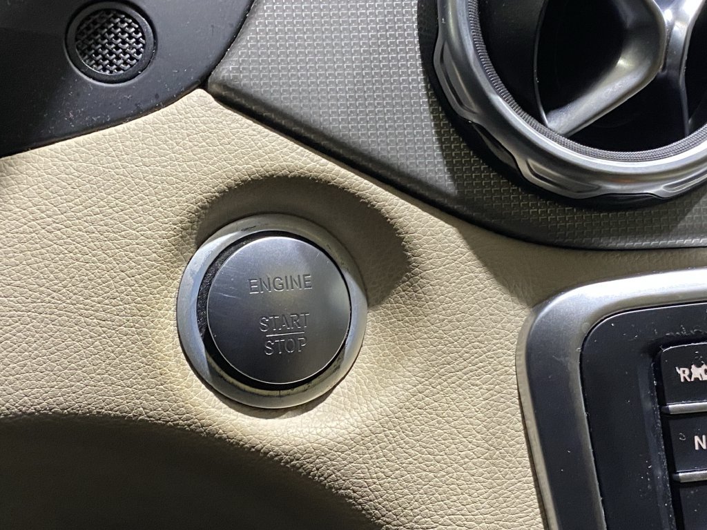 Certified 2018 Mercedes-Benz GLA 250 4MATIC image 14