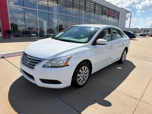 Used 2015 Nissan Sentra S FWD image 1