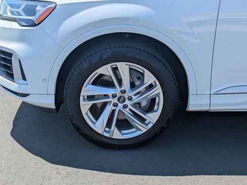 Used 2023 Audi Q7 3.0T Premium Plus AWD/4WD image 9