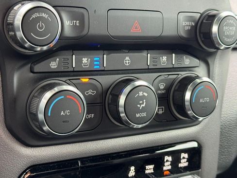 Used 2021 RAM 1500 Laramie w/ Sport Appearance Package AWD/4WD image 23