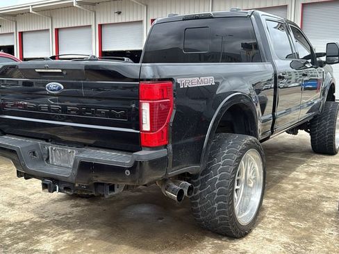 Used 2022 Ford F250 Lariat w/ Tremor Off-Road Package AWD/4WD image 3
