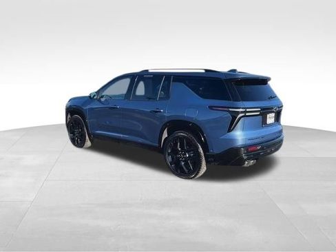 Used 2024 Chevrolet Traverse RS w/ LPO, Floor Liner Package AWD/4WD image 10