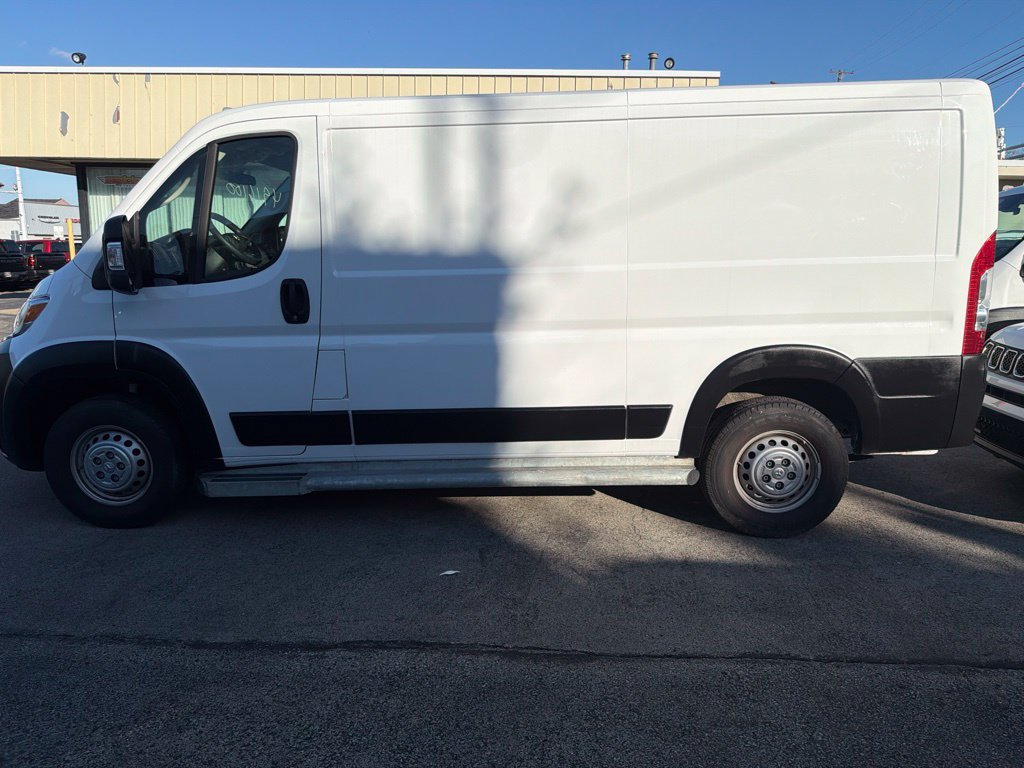 Used 2025 RAM ProMaster 2500 w/ U-Haul Equipment Group FWD image 7