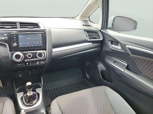 Used 2018 Honda Fit Sport image 16