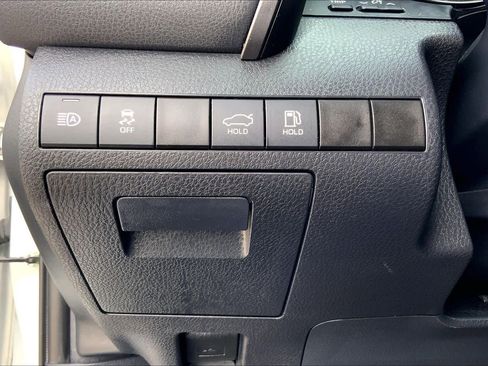 Used 2023 Toyota Camry SE FWD image 33