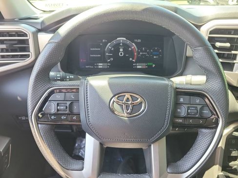 Used 2024 Toyota Tundra Limited AWD/4WD image 8
