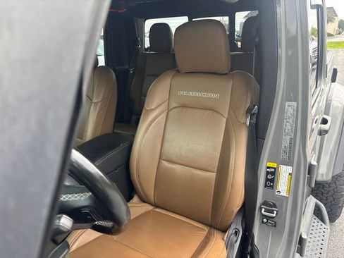 Used 2021 Jeep Gladiator Rubicon w/ LED Lighting Group AWD/4WD image 15