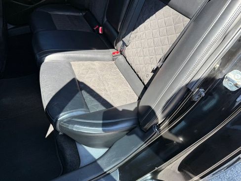 Used 2017 Nissan Maxima SR w/ Midnight Edition image 32