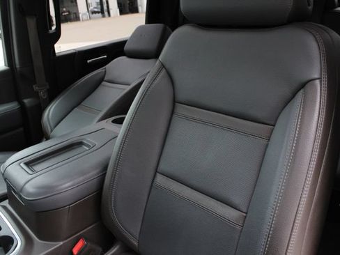 Used 2022 GMC Sierra 2500 Denali w/ Denali Ultimate Package AWD/4WD image 6