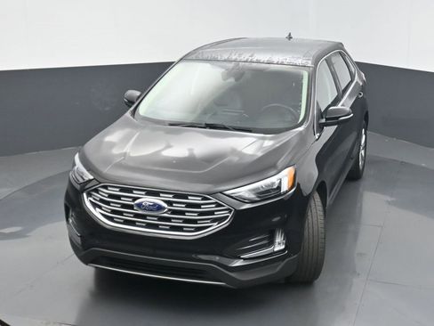 Used 2024 Ford Edge Titanium image 37