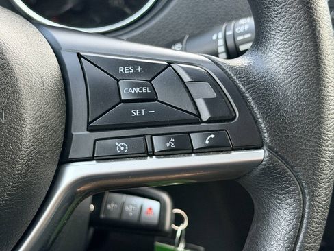 Used 2020 Nissan Rogue S AWD/4WD image 29