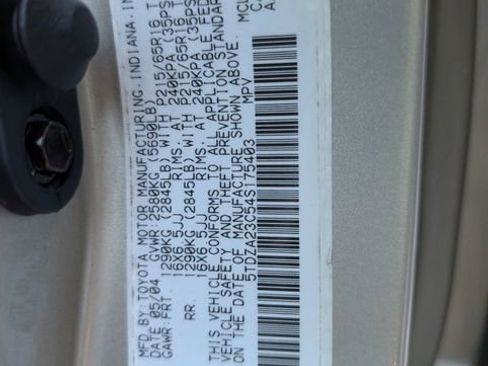 Used 2004 Toyota Sienna CE image 35