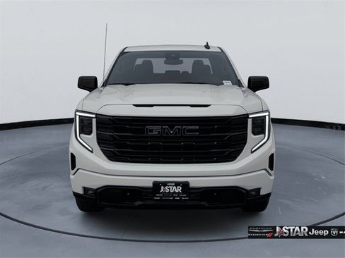 Used 2024 GMC Sierra 1500 Elevation w/ LPO, Elevation Black Package image 2