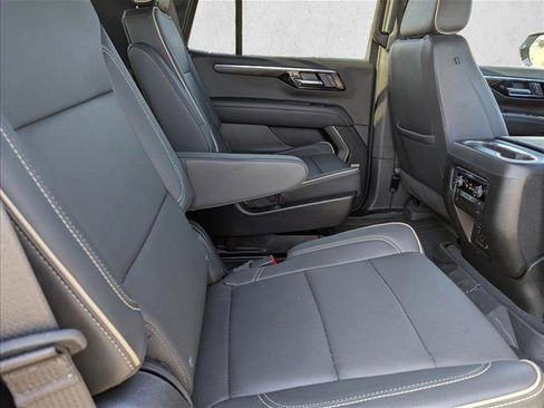 Used 2025 Chevrolet Tahoe Premier image 30