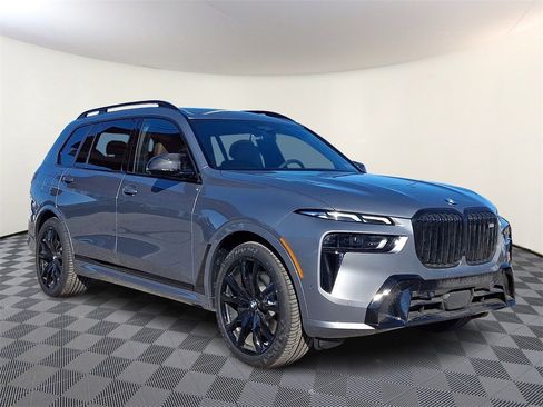 New 2026 BMW X7 M60i image 1
