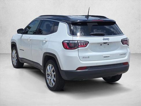 Used 2025 Jeep Compass Limited AWD/4WD image 6