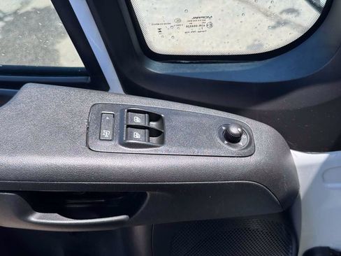 Used 2023 RAM ProMaster 2500 FWD image 26
