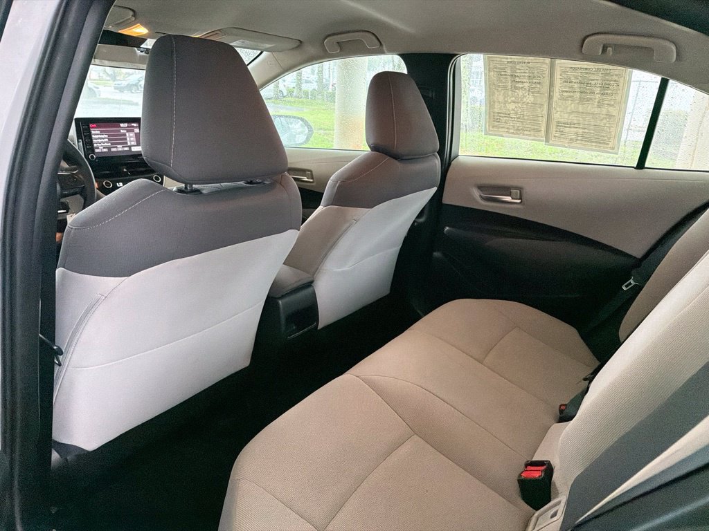 Used 2021 Toyota Corolla LE w/ Carpet Mat Package (TMS) FWD image 29