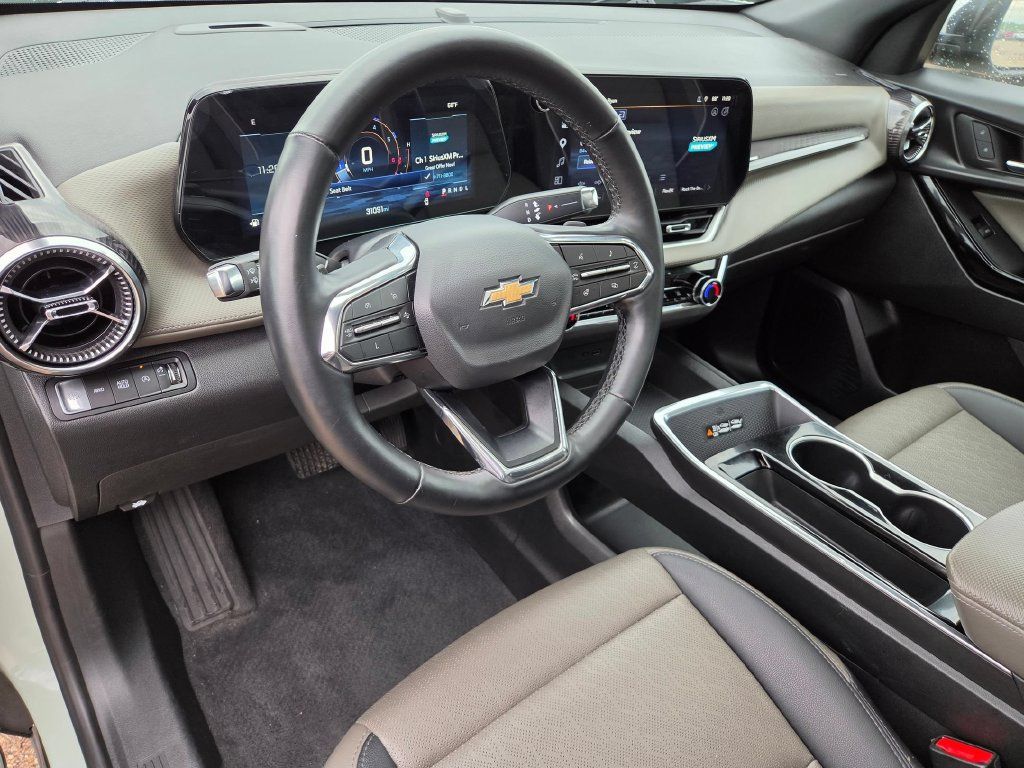 Used 2025 Chevrolet Equinox LT w/ Convenience Package II AWD/4WD image 14