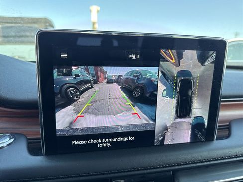 Used 2024 Lincoln Aviator Reserve image 17