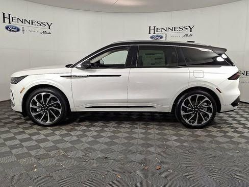 New 2026 Lincoln Nautilus Black Label image 8